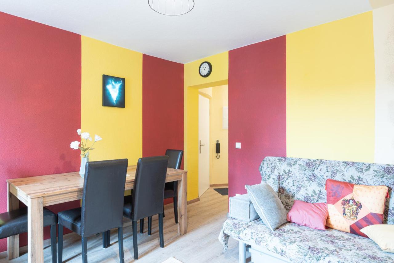 - Magical Harry Potter Apartment In Duisburg - 2 Mins Central Station Hbf - Kingsize Bed & Netflix - Ngoại thất bức ảnh