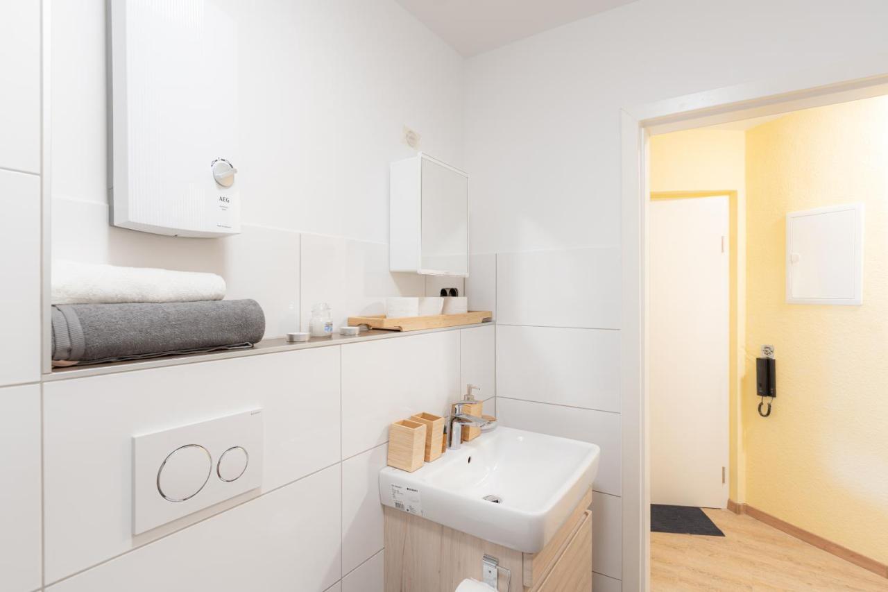 - Magical Harry Potter Apartment In Duisburg - 2 Mins Central Station Hbf - Kingsize Bed & Netflix - Ngoại thất bức ảnh